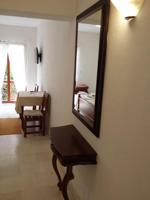 Apartments Almaja Villa Petrovac Szoba fotó